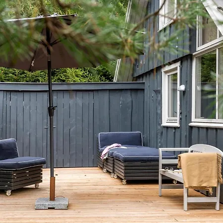 Three-bedroom In Hovborg