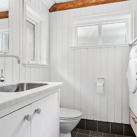 Three-bedroom In 度假居 Hovborg