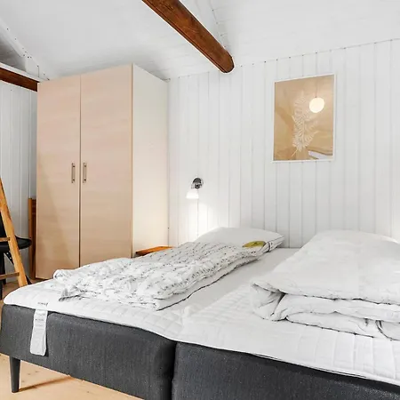 Three-bedroom In * Hovborg